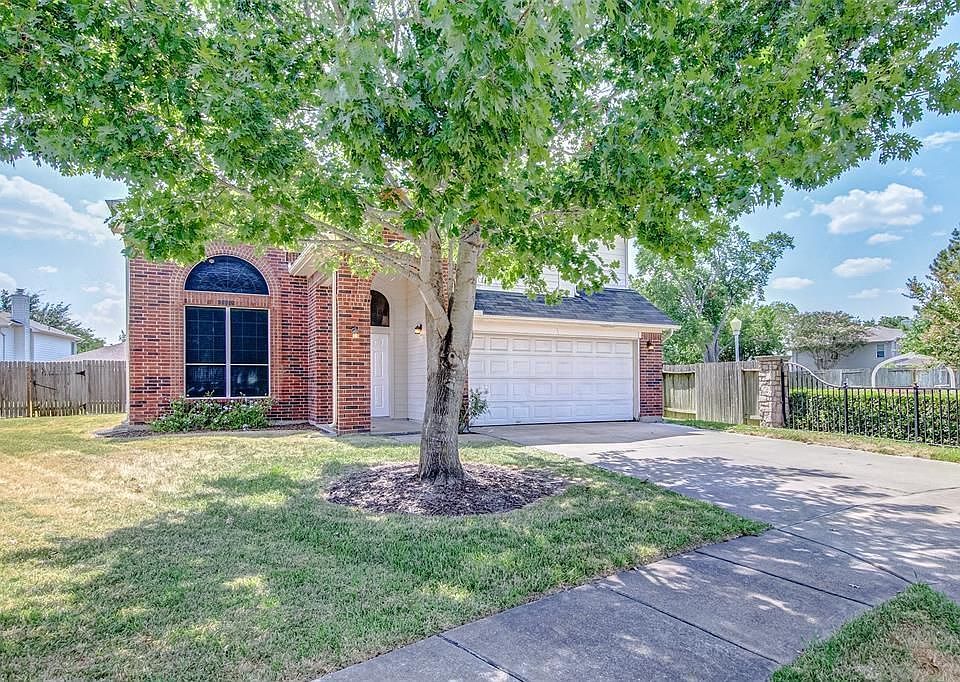 1st image of 17523 Poplar Canyon Ct