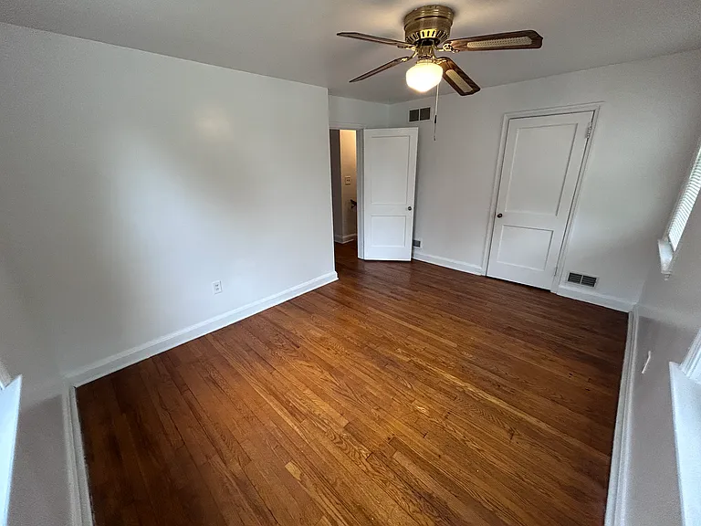 8675 Oak Rd — Photo 16