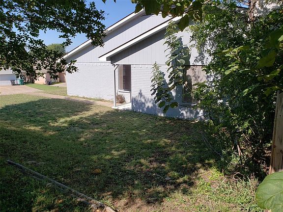 5th image of 7206 Vista Cliff Dr