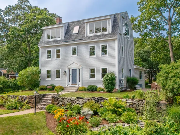 3 Roberts Lane, Cape Elizabeth, ME 04107