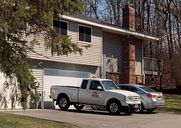 1st image of 1819 E 123rd St