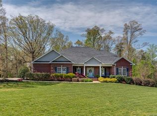 199 Kensington Dr, Forest City, NC 28043