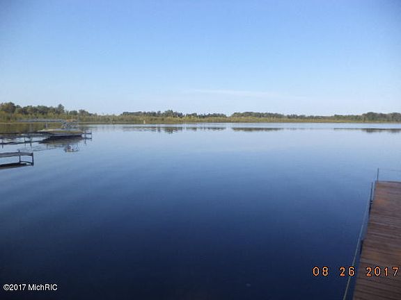 4th image of Wall Lake Dr