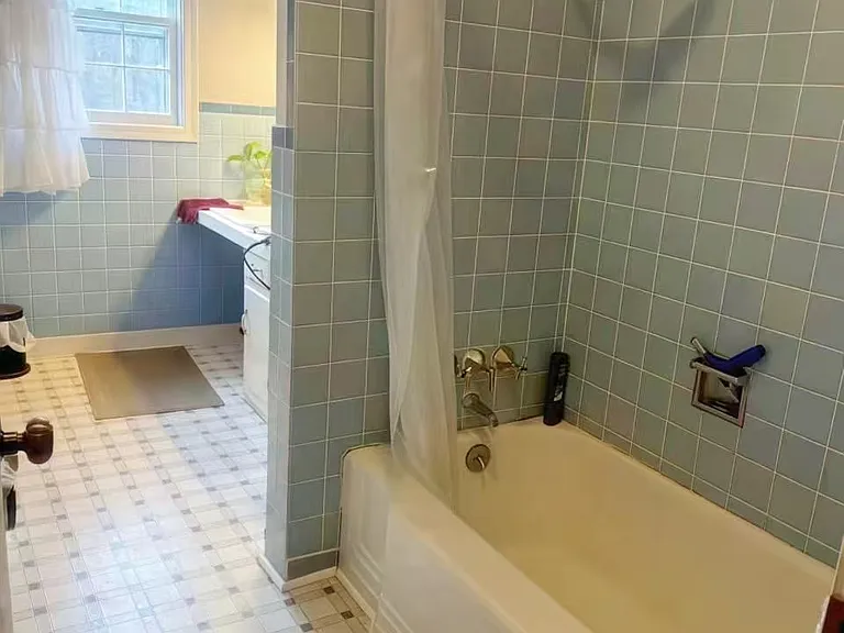 210 Wicklow Rd — Photo 14