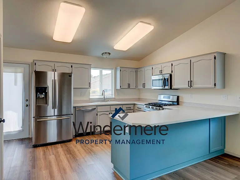 1281 NE Big Berry Loop — Photo 2