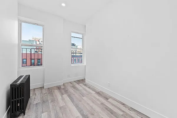 Rented by R New York | media 8