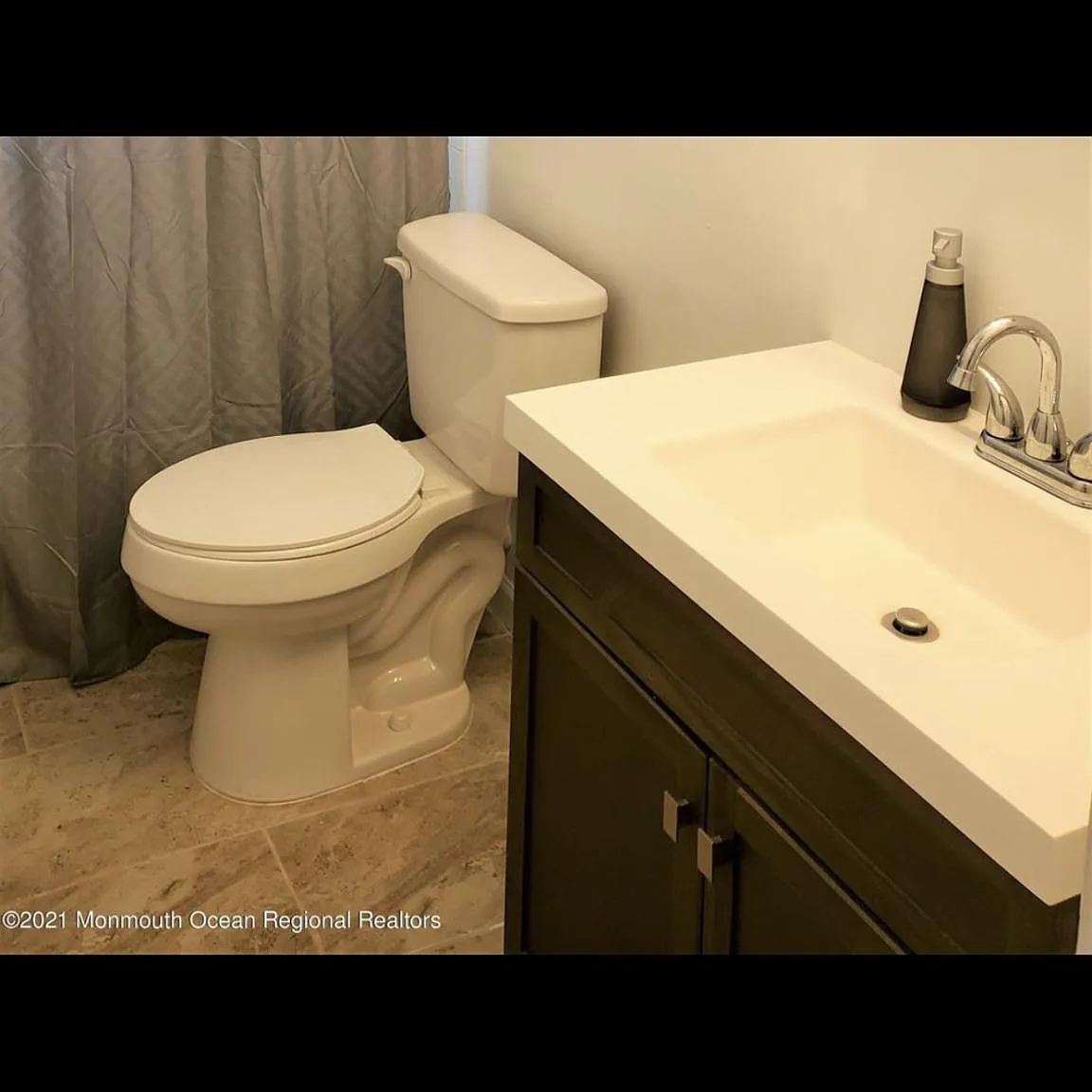2 bed, 1200 sqft, $2,400 — Photo 3