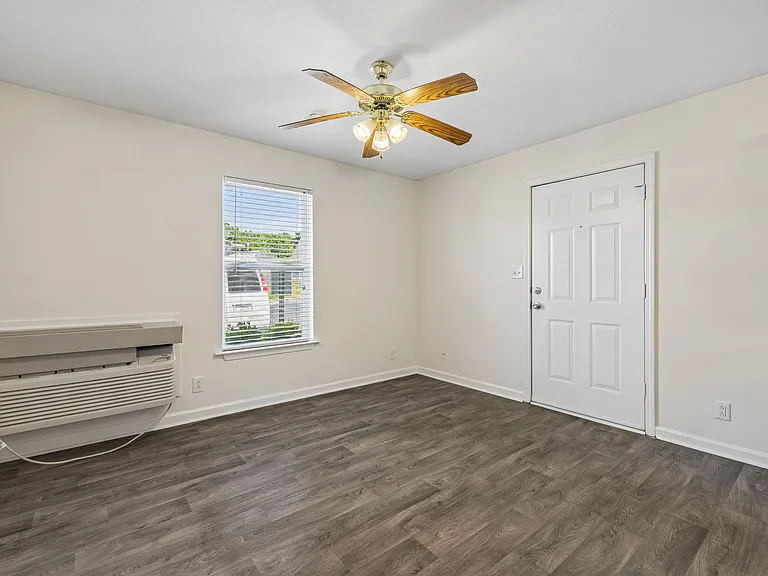 Legacy Village — Photo 87