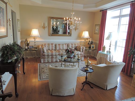 4th image of 161 Old Carriage Way