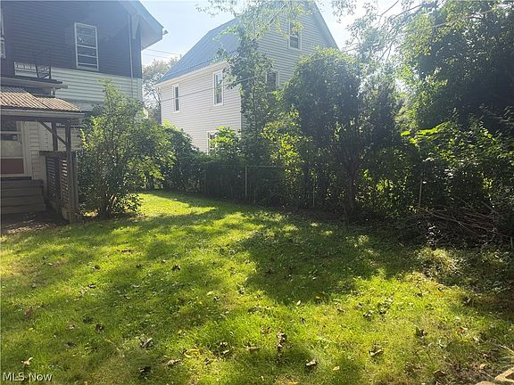 3rd image of 156 Aqueduct St