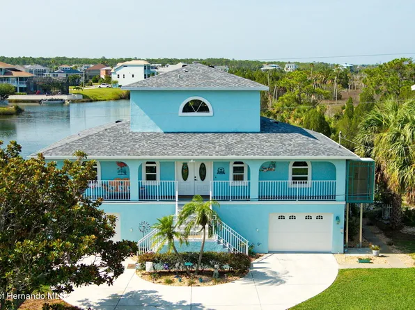 3204 Gardenia Dr, Hernando Beach, FL 34607