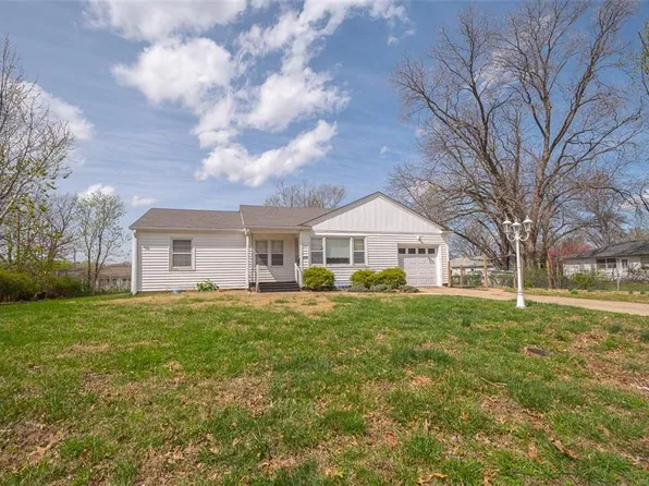 2405 Ohio St, Lawrence, KS 66046