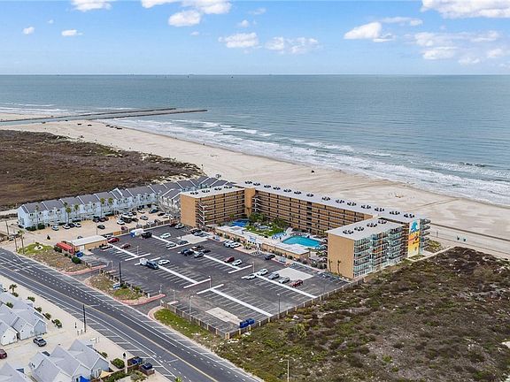 3rd image of 14810 Windward Dr Unit 610