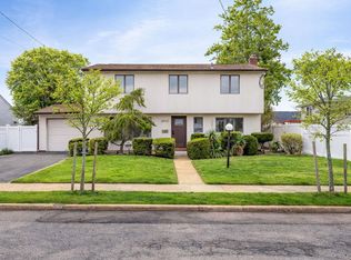 2547 Army Place, Bellmore, NY 11710