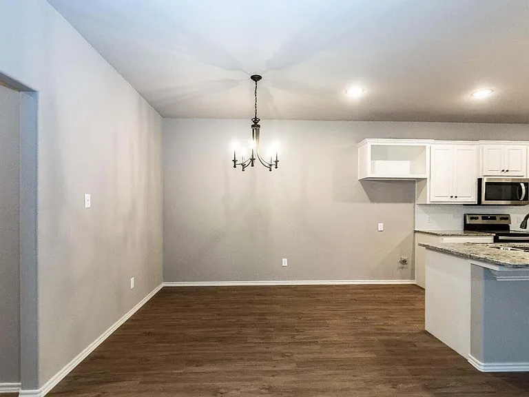1218 Preston Trl #A — Photo 14