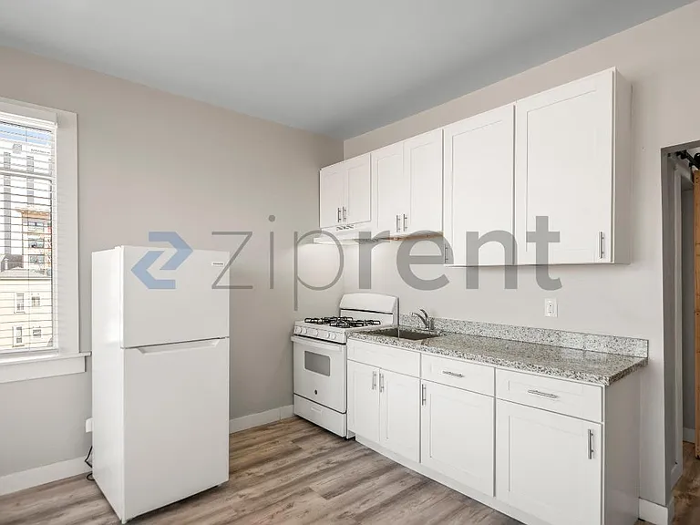 680 14th St #412 — Photo 15