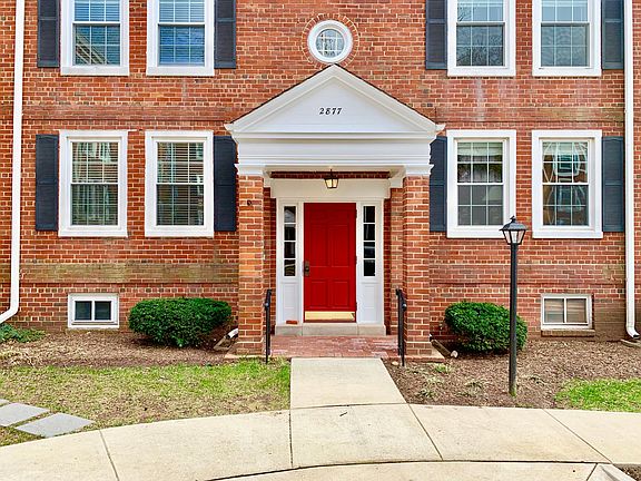 2nd image of 2877 S Buchanan St APT B2