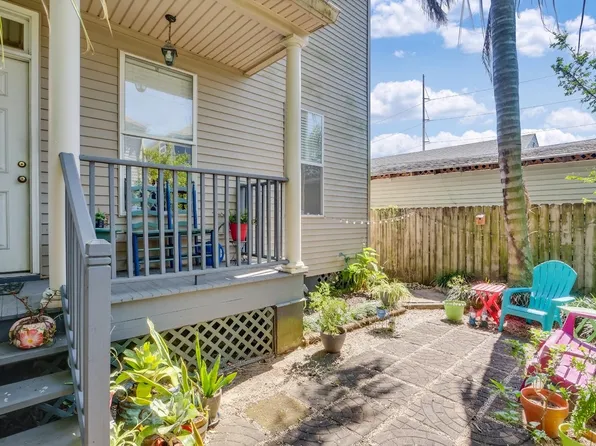 4215 Tchoupitoulas St, New Orleans, LA 70115
