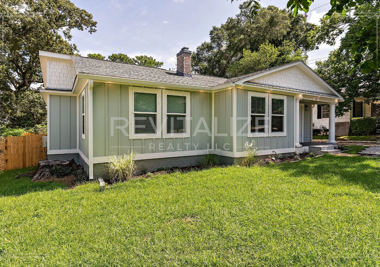 Gorgeous, Spacious Spring Hill Home! — Photo 3