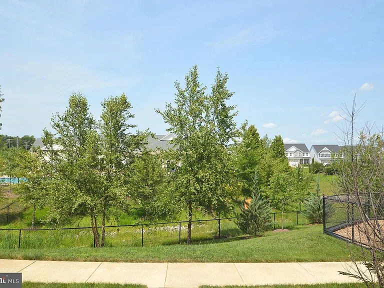 11328 Willow Green Cir — Photo 44