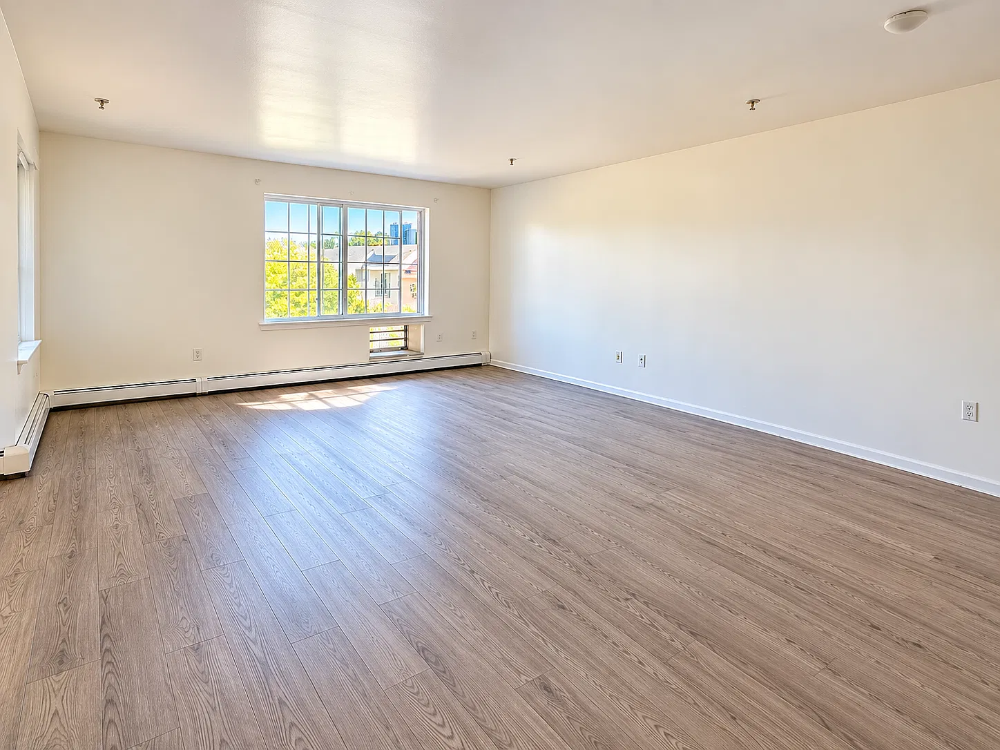 2 bed, 925 sqft, $2,500 — Photo 3