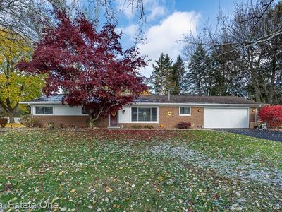 61 Nesbit Ln, Rochester Hills, MI, 48309