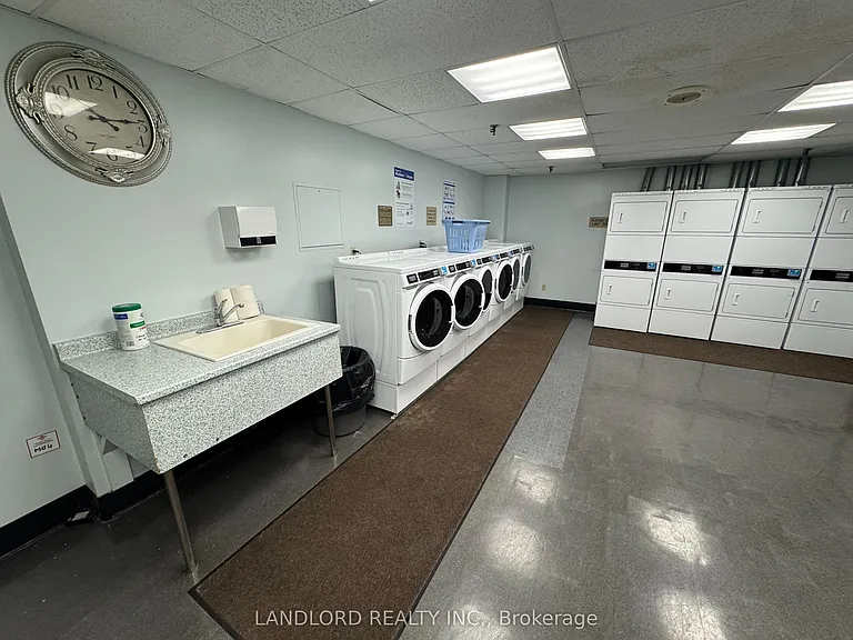 20 Speers Rd #1105 — Photo 46