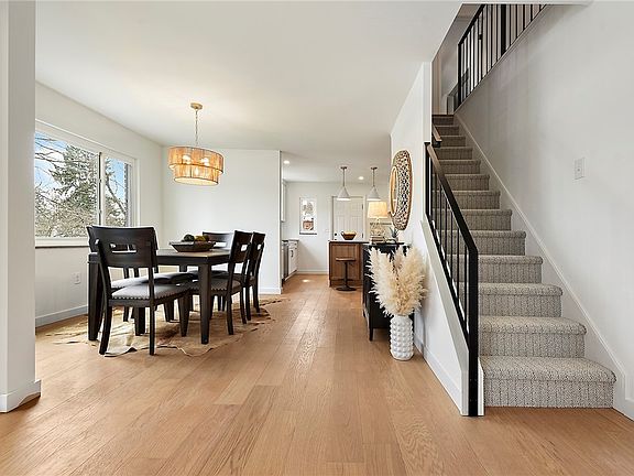 4th image of 105 Weller Dr