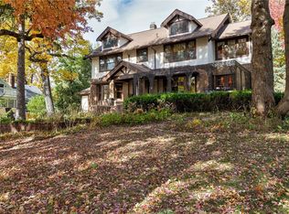 5505 Waterbury Rd, Des Moines, IA 50312