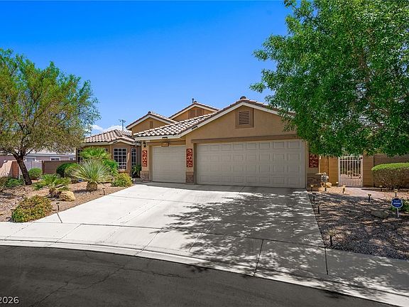 2nd image of 213 Whitetail Archery Ave