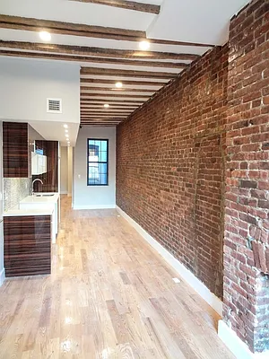 Rented by Premier Metro Realty Corp | media 25