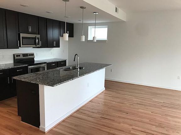 3rd image of 1214 Porter St #B