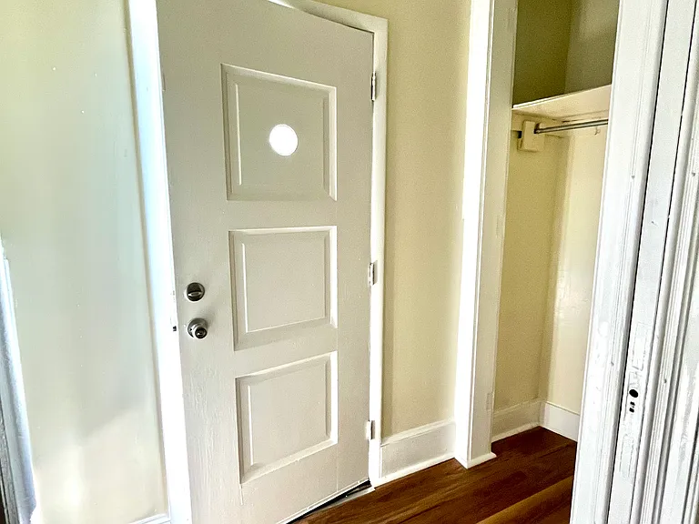 1310 Washburn St #1 — Photo 3