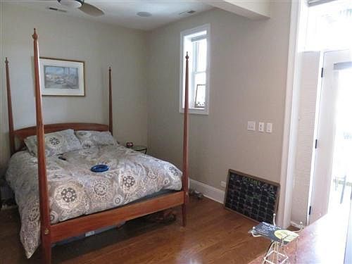 3rd image of 648 W Wellington Ave #2