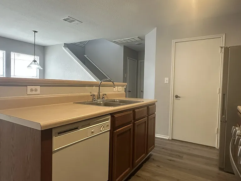 4519 Felicity Ln — Photo 7
