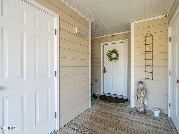 4th image of 3350 Club Villa Dr SE Unit 1905