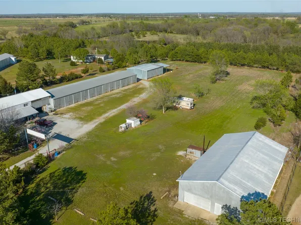 9594 N 439th Rd, Big Cabin, OK 74332