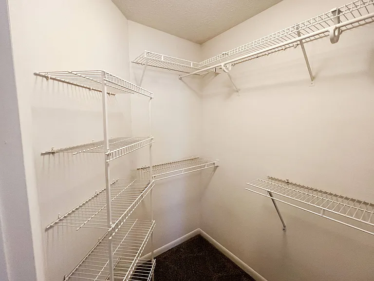 The Vinings Apartments — Photo 41