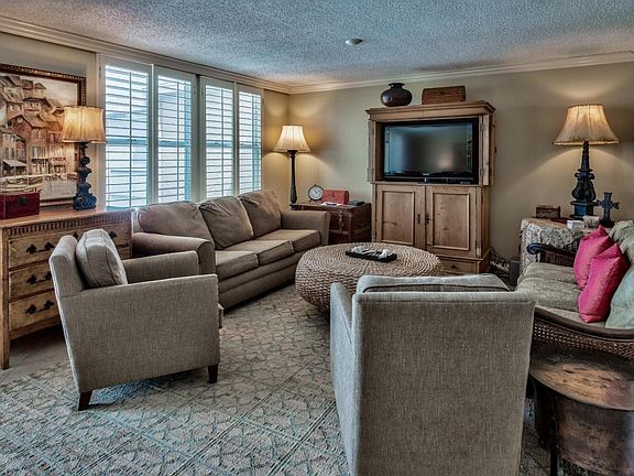 2nd image of 480 Gulf Shore Dr #Penthouse 603