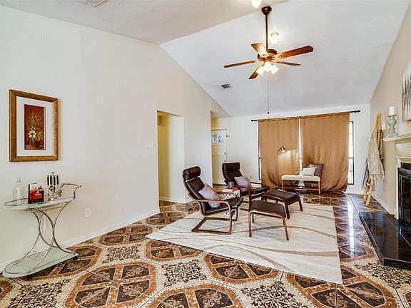5th image of 1110 Geneva Ct