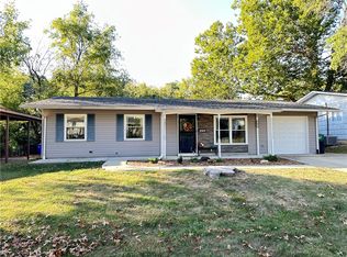 102 Phillips Dr, Decatur, IL 62521