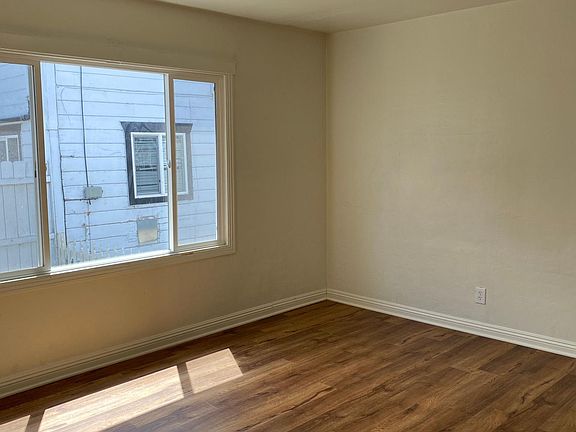 5th image of 884 Petaluma Blvd S