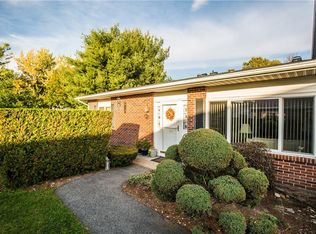 431 Bryantville Ct, Warwick, RI 02886