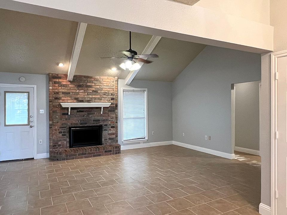1st image of 5014 Redwater Dr