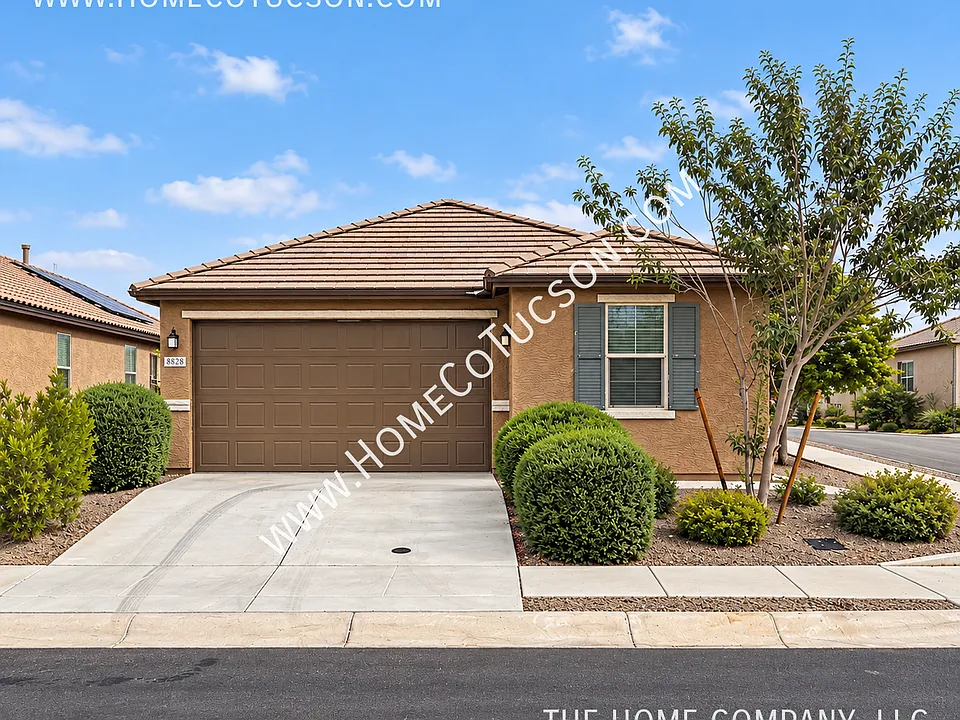 8828 E Stone Meadow Cir