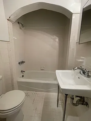 Rented by JMG Properties | media 15