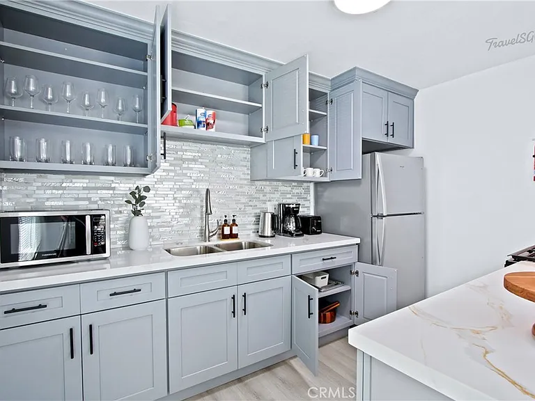 7529 Hellman Ave #11 — Photo 33