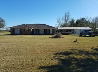 327 Lane 1 Poskey Rd, Anahuac, TX 77514