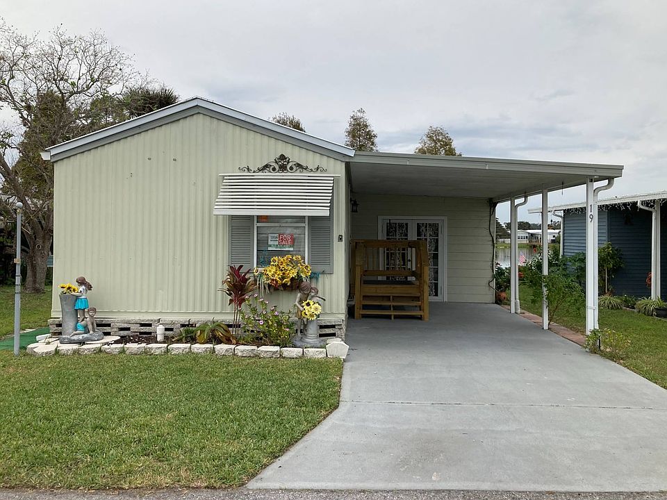 1st image of 19 Lakeview Dr #19