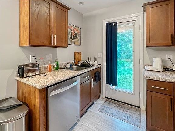 2nd image of 273 Heater Road
